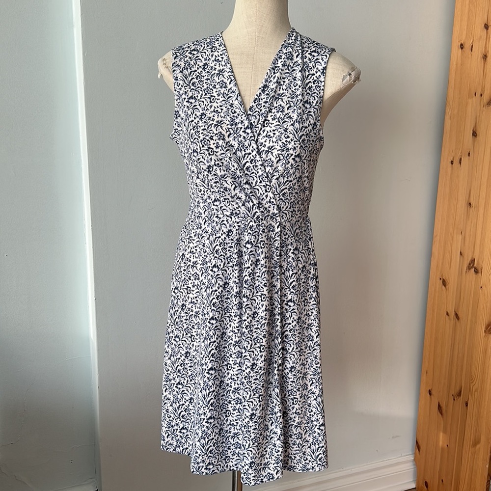 Banana Republic floral print wrap dress small